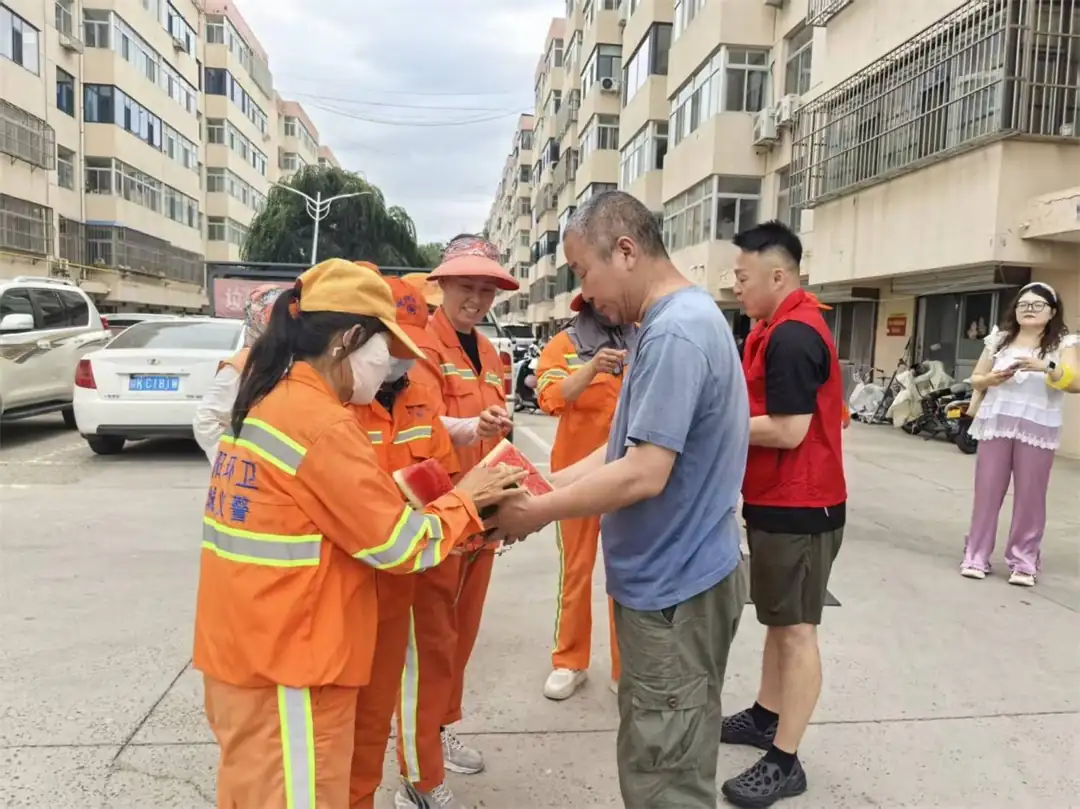 夏日送清凉致敬环卫