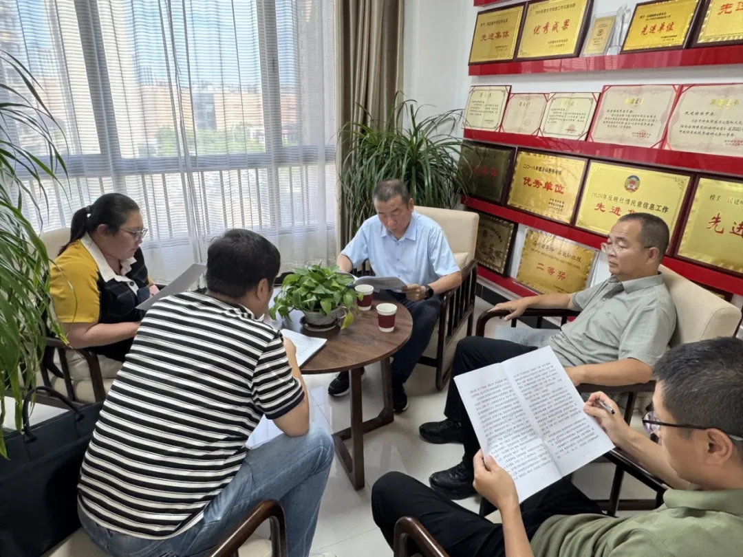 榆林市农业农村局与民建榆林市委会就“新农人”培育提案开展专题座谈