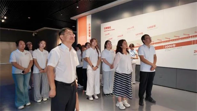 榆林大学校领导莅临现场观摩指导