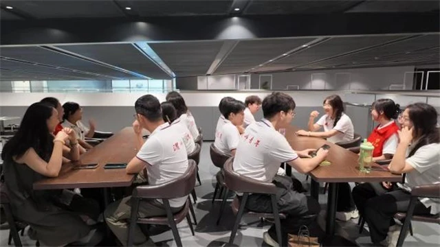 渭南师范学院实践团来访交流