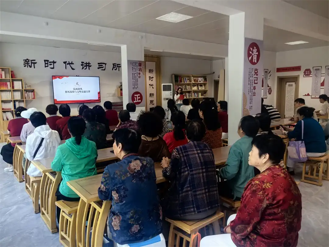 9月3日，榆阳区崇文路街道学院社区开展“赓续抗战精神·弘扬时代新风”主题活动。