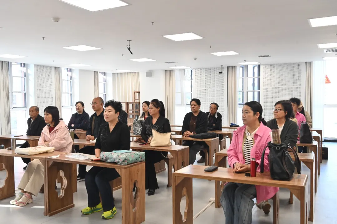 9月14日,榆林市老年大学书院举行开班仪式