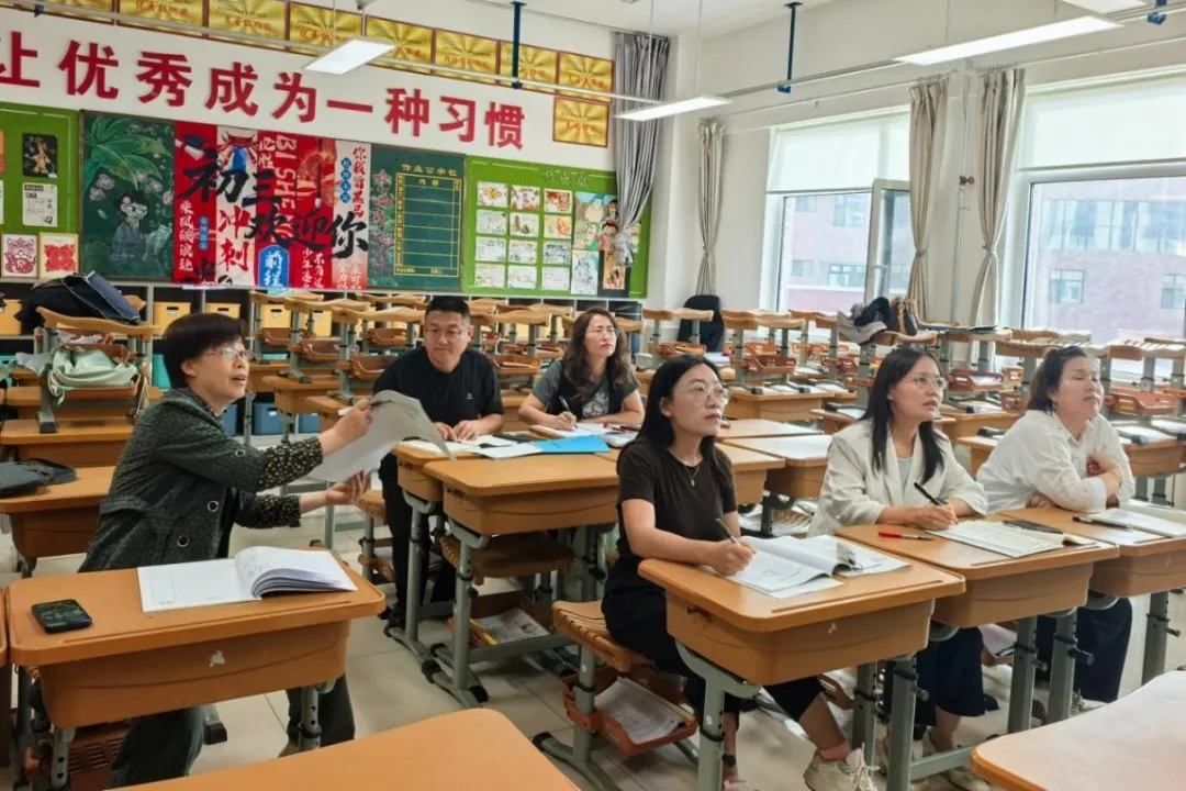 9月18日至19日,榆林市基础教育教学能手培养对象第二次集中研修在高新二中举办,近350名培养对象及导师参训。