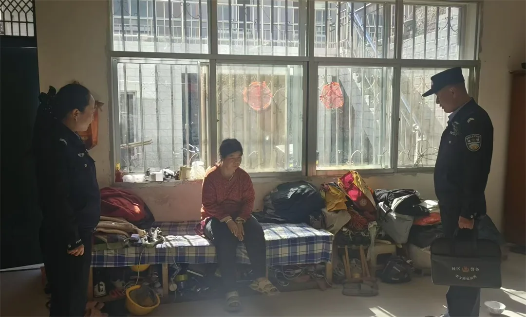 榆阳区葡萄园社区联合派出所开展特殊人员走访摸排工作