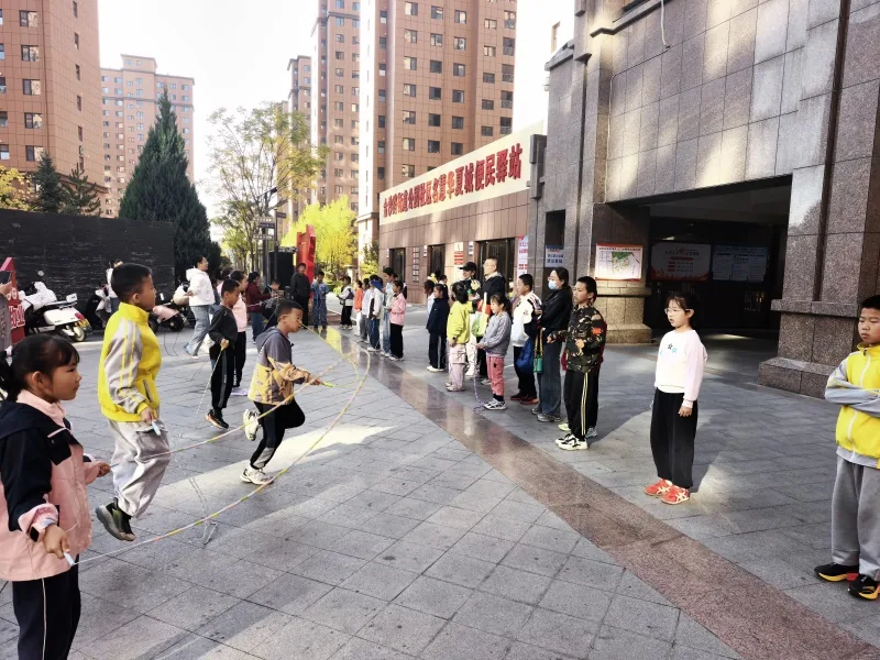 榆阳区金沙路街道公园社区“禾苗课堂”跳绳选拔赛预赛火热开赛