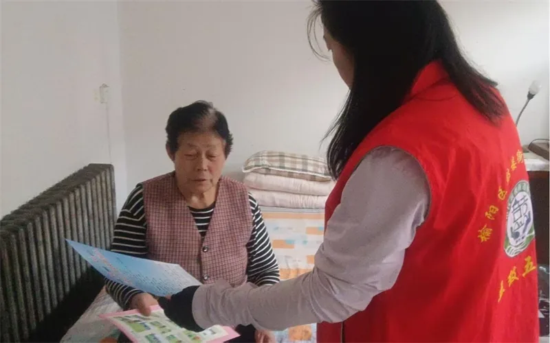 向商户宣传落实门前环境卫生主体责任