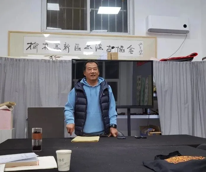 榆林高新区书法家协会党支部书记谢志杰