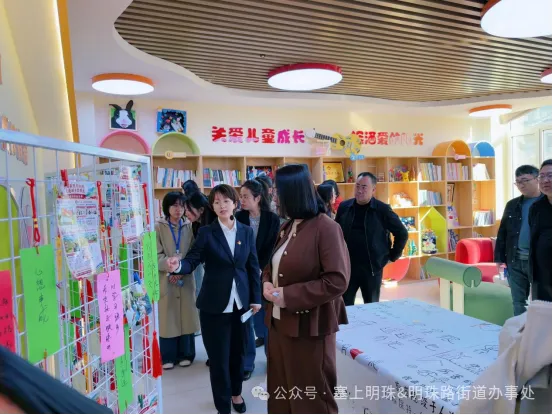 10月21日，榆林市委社工部组织社区党组织书记示范班观摩裕华路社区