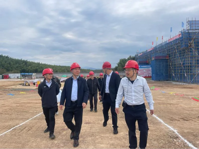 10月23日,国网安徽电科院院长叶彬带队到雷电试验基地项目开展安全督导检查