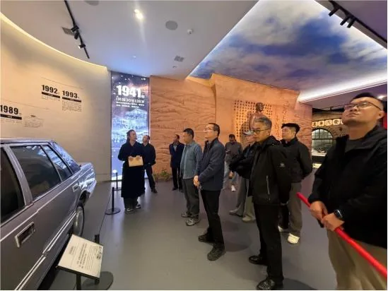 榆林市邮政分公司寄递第一党支部参观胡星元纪念馆开展主题党日活动