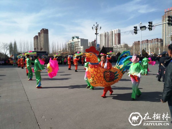 靖边交警全力保障2017年正月秧歌演出活动期间交通安全畅通