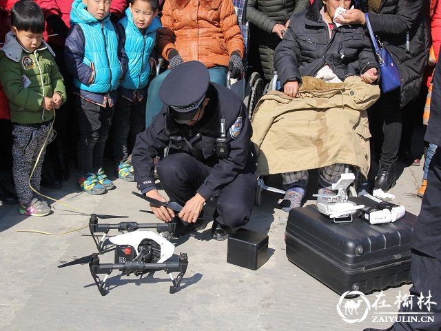 靖边县巡特警大队投入无人机高空勘察助力元宵安保