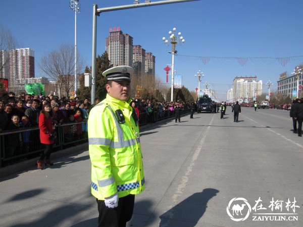 靖边交警大队圆满完成春节期间文化娱乐活动道路交通安全保障任务