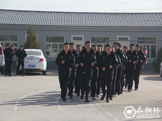 靖边县巡特警大队2017年度学习训练全面拉开帷幕