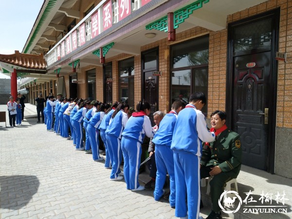 榆阳区：关爱老兵忆传统 文艺汇演献功臣