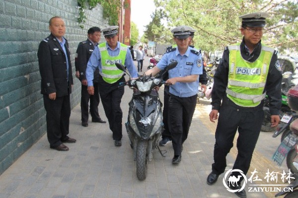 靖边交警重拳整治校园周边交通顽疾 预防学生道路交通事故