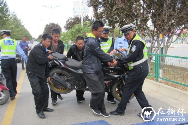 靖边交警重拳整治校园周边交通顽疾 预防学生道路交通事故