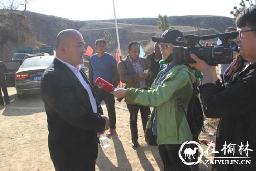 陕西少华集团董事长高海军为神木卧病老人献爱心